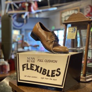 Nunn Bush Flexibles Display